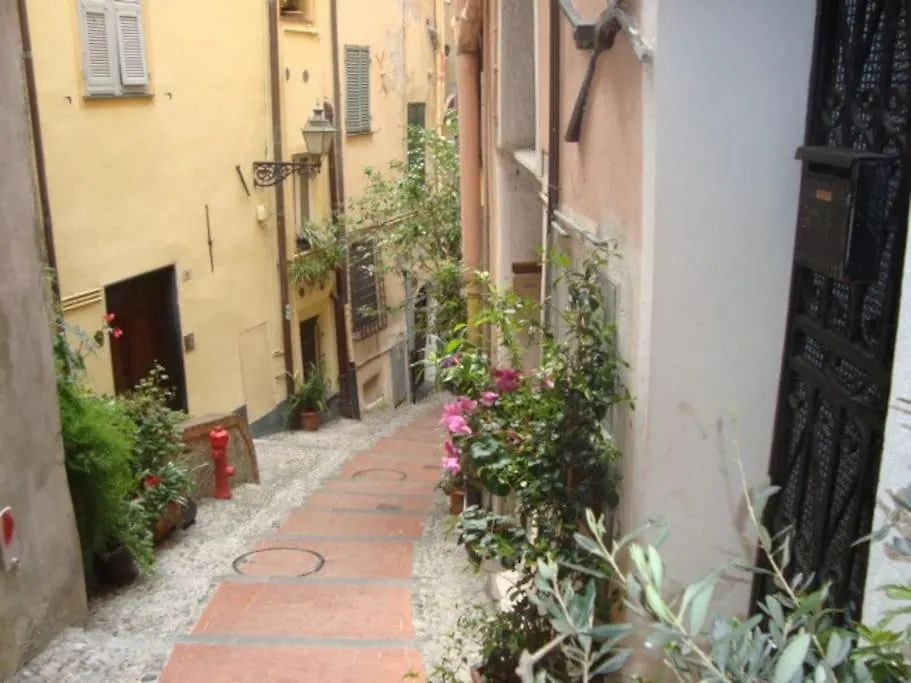 Apartment Mini Accommodation In Sanremo Liguria