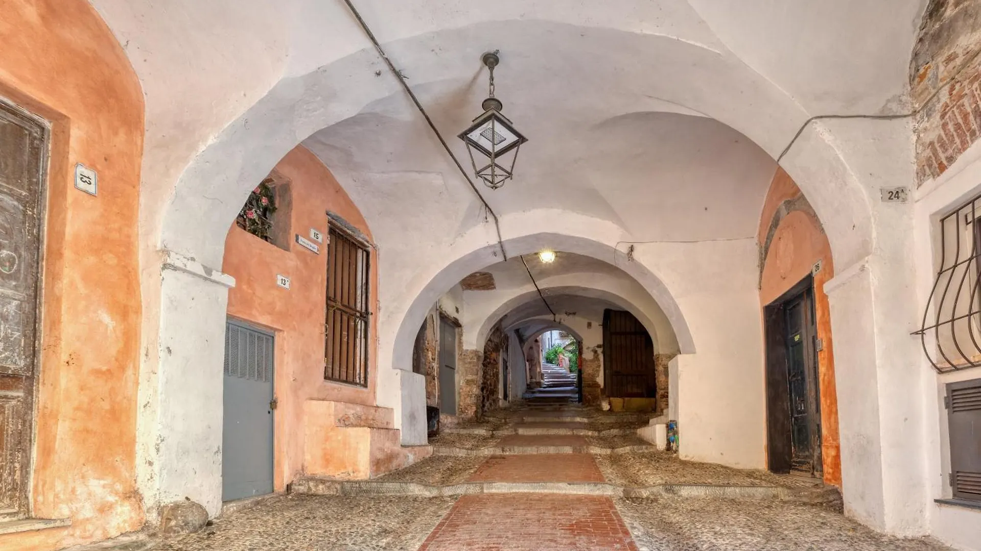Mini Accommodation In Sanremo Liguria Italy