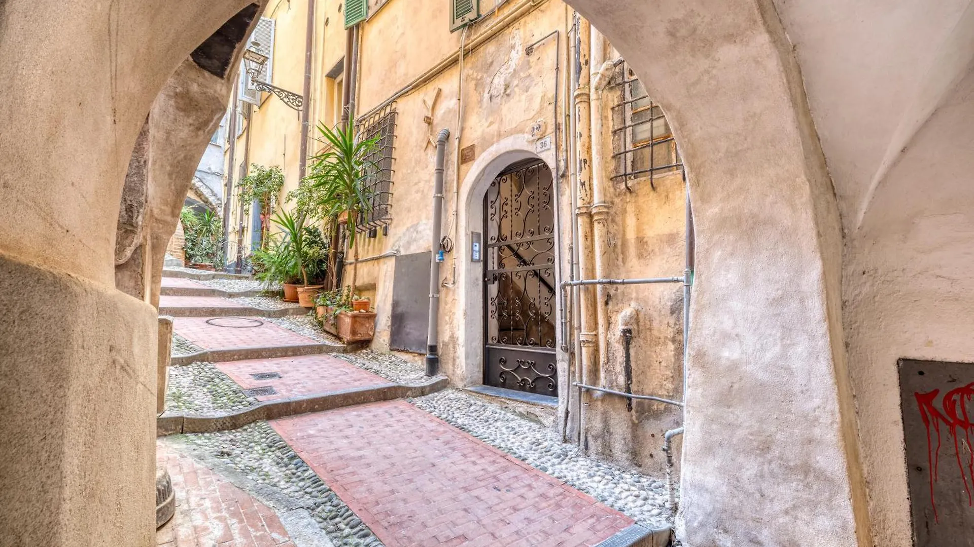 Mini Accommodation In Sanremo Liguria Apartment