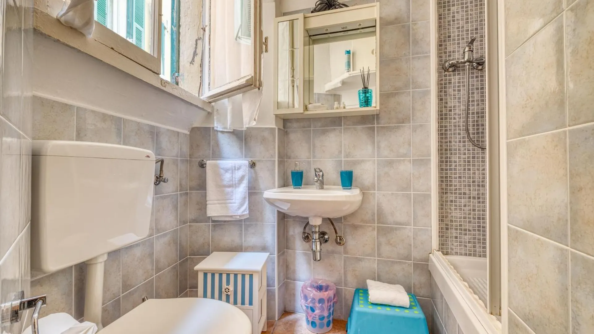 Apartment Mini Accommodation In Sanremo Liguria